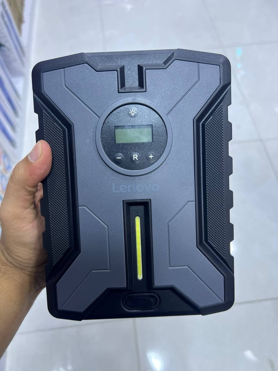 پمپ باد فندکی خودرو لنوو مدل HV05 — تصویر ۲