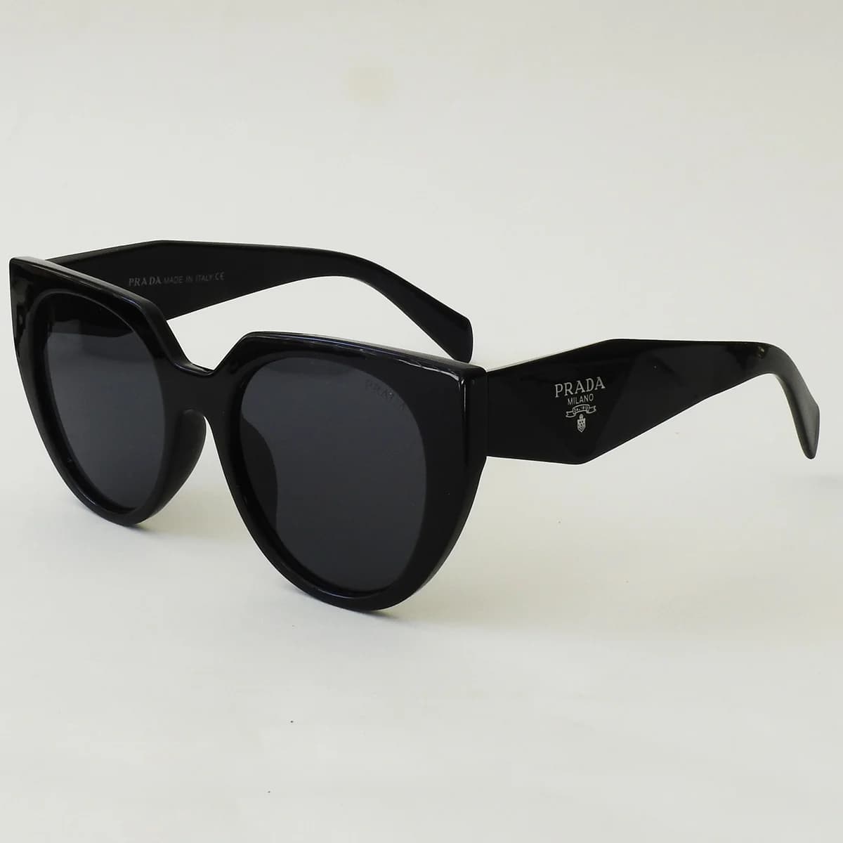 عینک آفتابی PRADA مدل 21112 — تصویر ۲