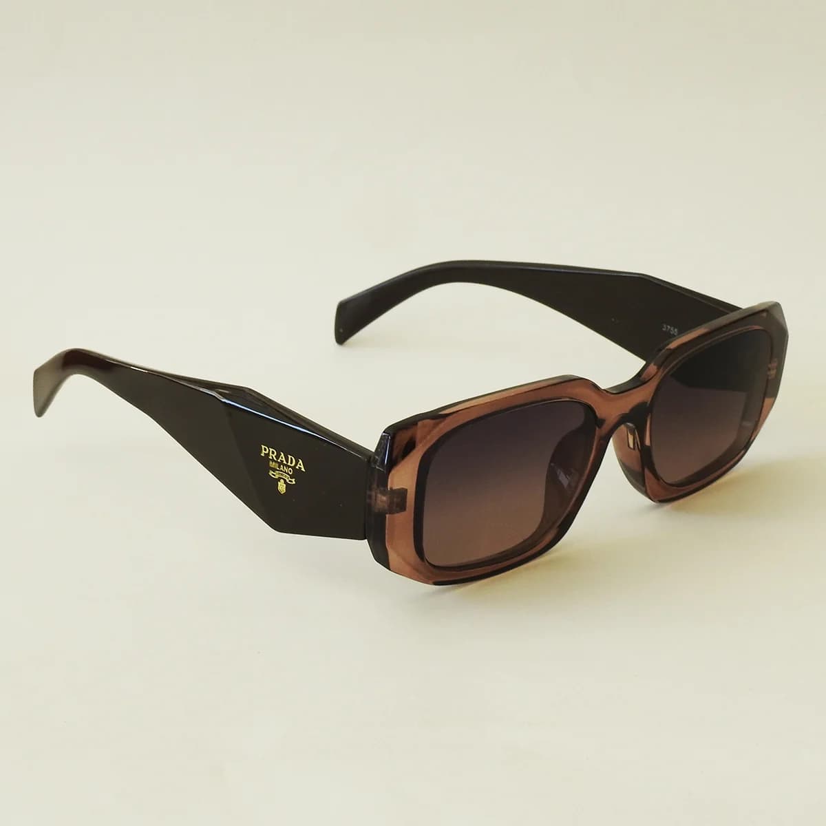 عینک آفتابی PRADA مدل 3755 — تصویر ۸