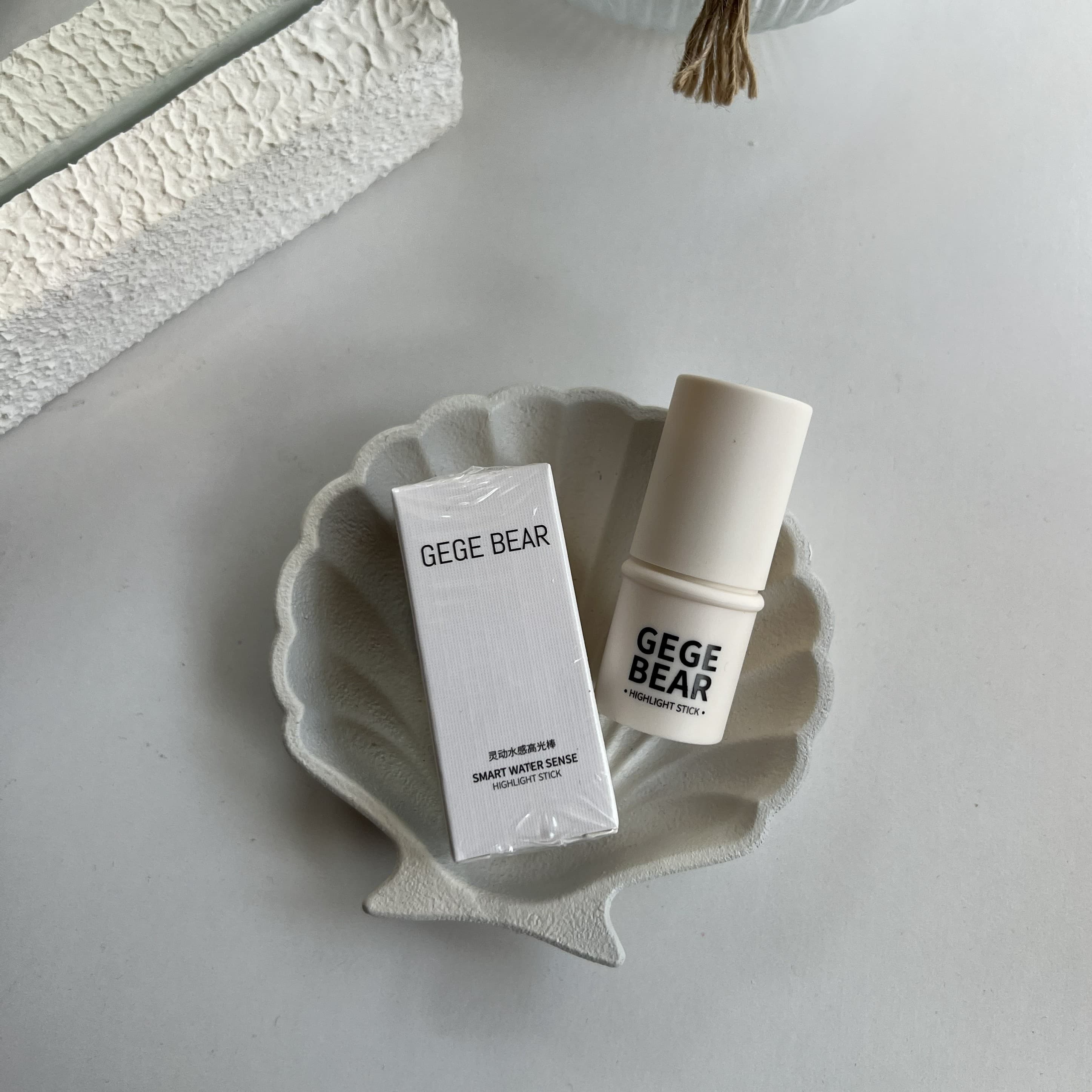 رژگونه استیکی مینیمال
