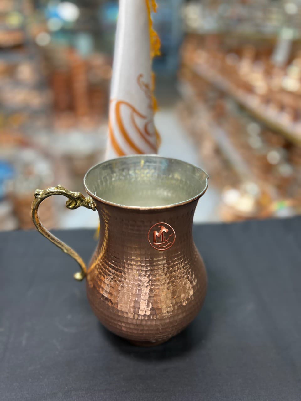 پارچ اب چکشی — تصویر ۳