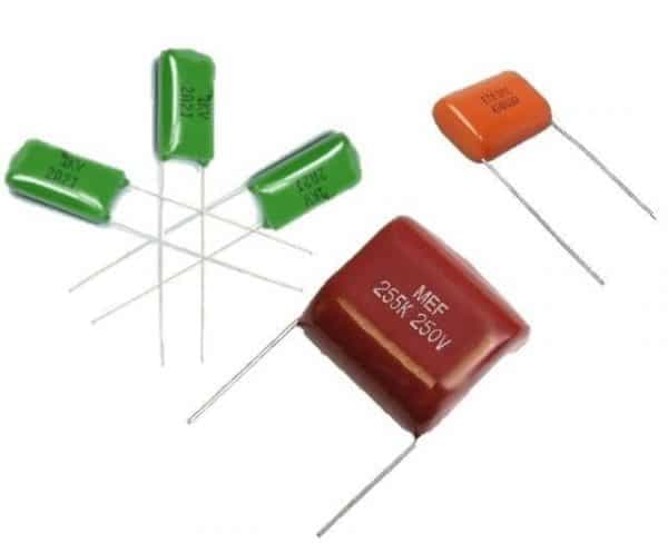 خازن پلی استر 100nF / 400V بسته 10 تایی