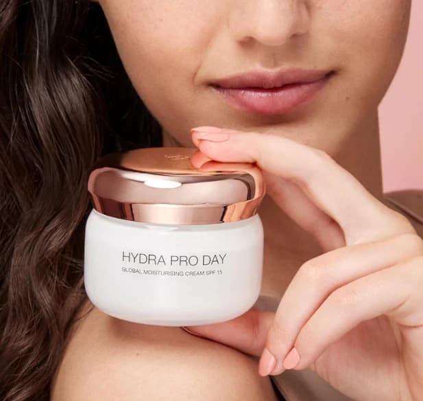 کرم آبرسان روز هیدرا پرو کیکو Kiko Hydra Pro Day Global Moisturizing Cream SPF15 — تصویر ۱۱