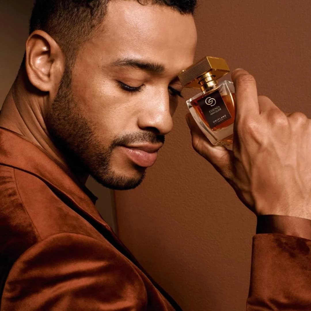 پرفیوم مردانه جوردانی گلد اسنزا من الکسیر اوریفلیم Giordani Gold Essenza Man Elixir Parfum — تصویر ۱۲