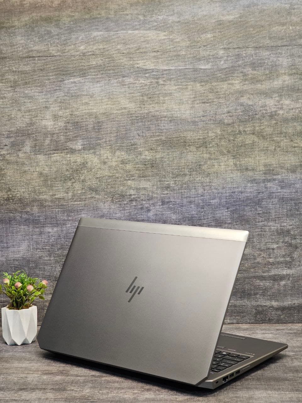لپ تاپ HP ZBook 15 G6 Core i7-9850H رم 16 و گرافیک4GB Quadro T1000 — تصویر ۷