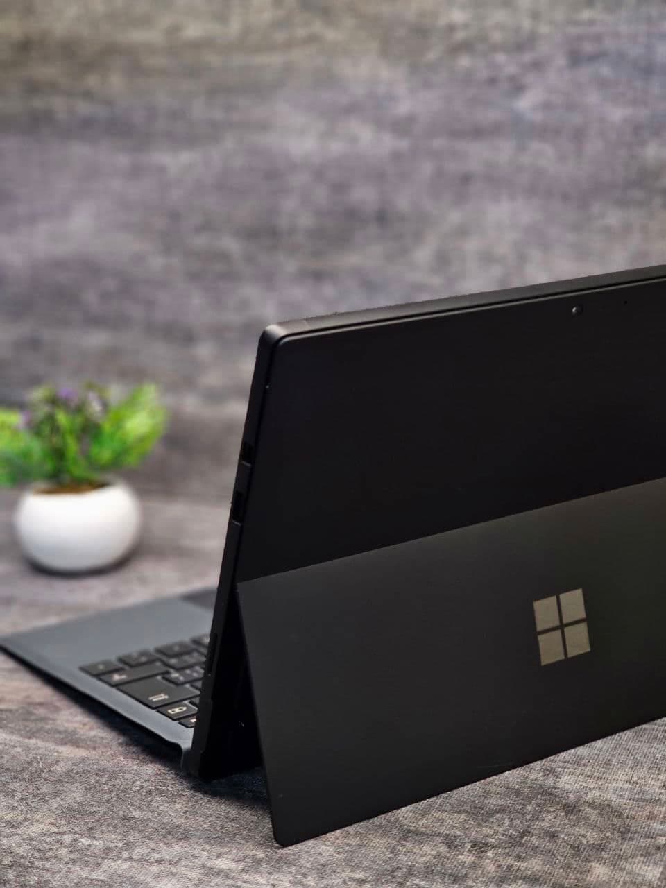 لپ تاپ لمسی Microsoft Surface Pro 6 | Core i5-8350U | رم 8GB | SSD 256GB — تصویر ۸
