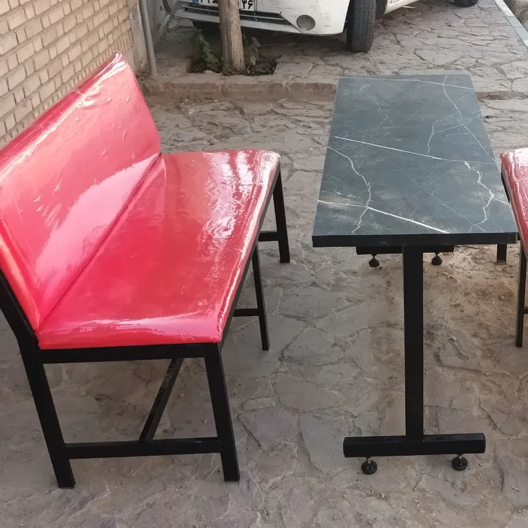نیمکت انتظار پشتی دار (چرمی)