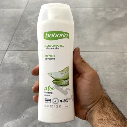 شیر بدن باباریا babaria مدل آلوورا ALOE مناسب پوست نرمال حجم 400 میل اورجینال اسپانیا