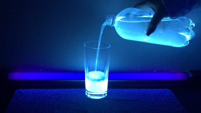 گندزدايی آب با اشعه UV (اشعه فرابنفش)