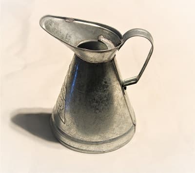 پیمانه چهار لیتری
