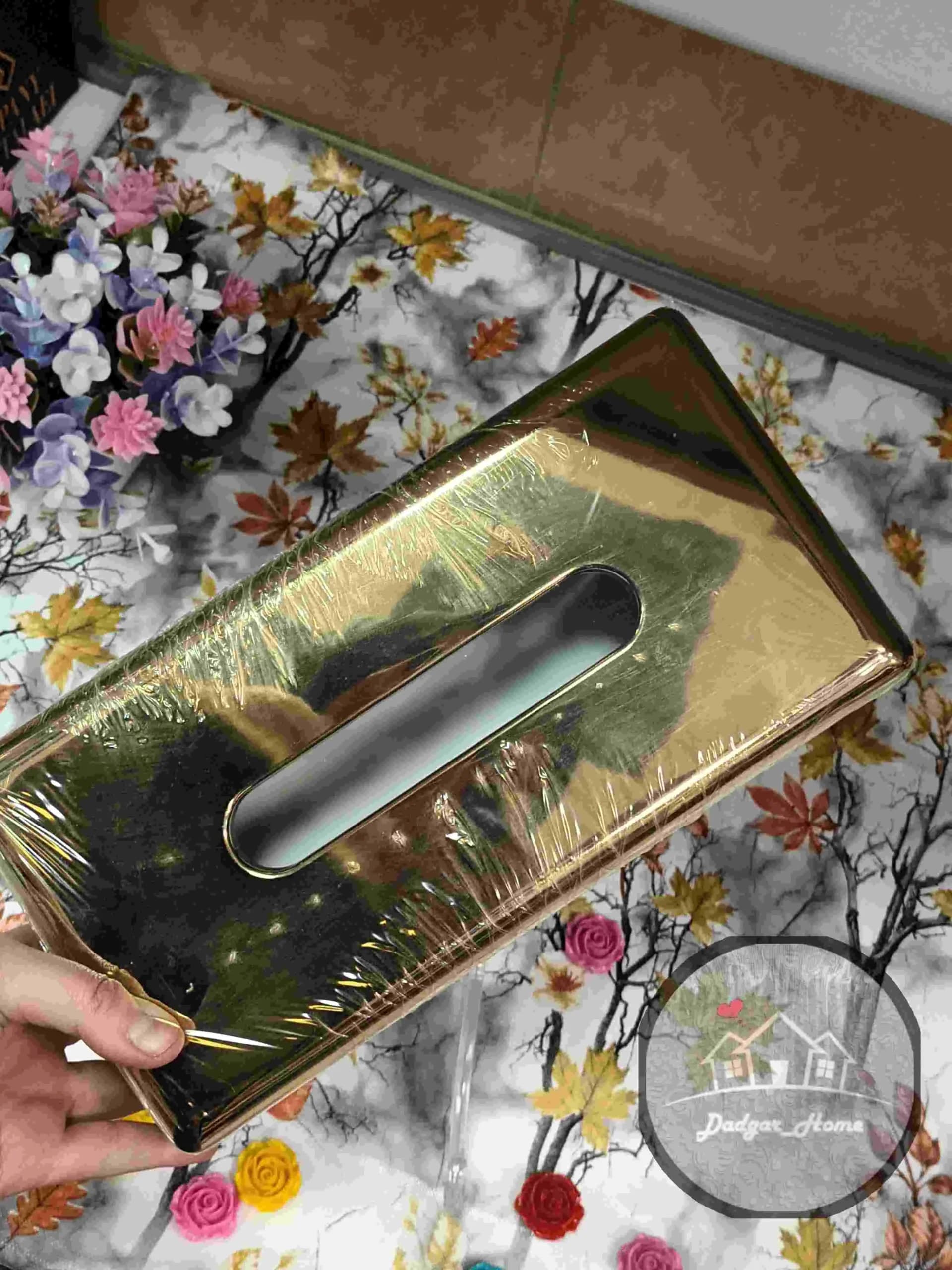 جا دستمال کاغذی رومیزی اطلس طلایی — تصویر ۳