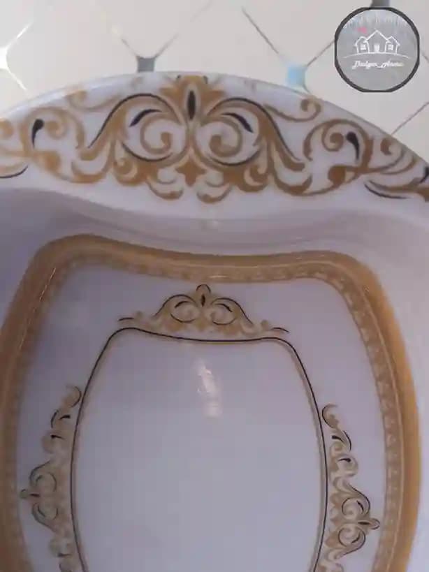 مرغ خوری ملامین بیضی — تصویر ۴