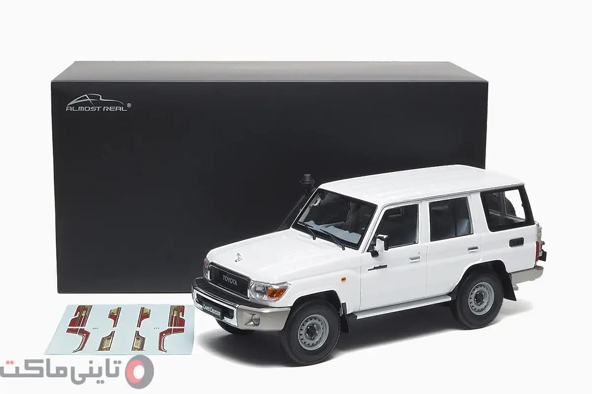 ماکت ماشین Toyota Landcruiser 70 LC76 برند Almost Real — تصویر ۷
