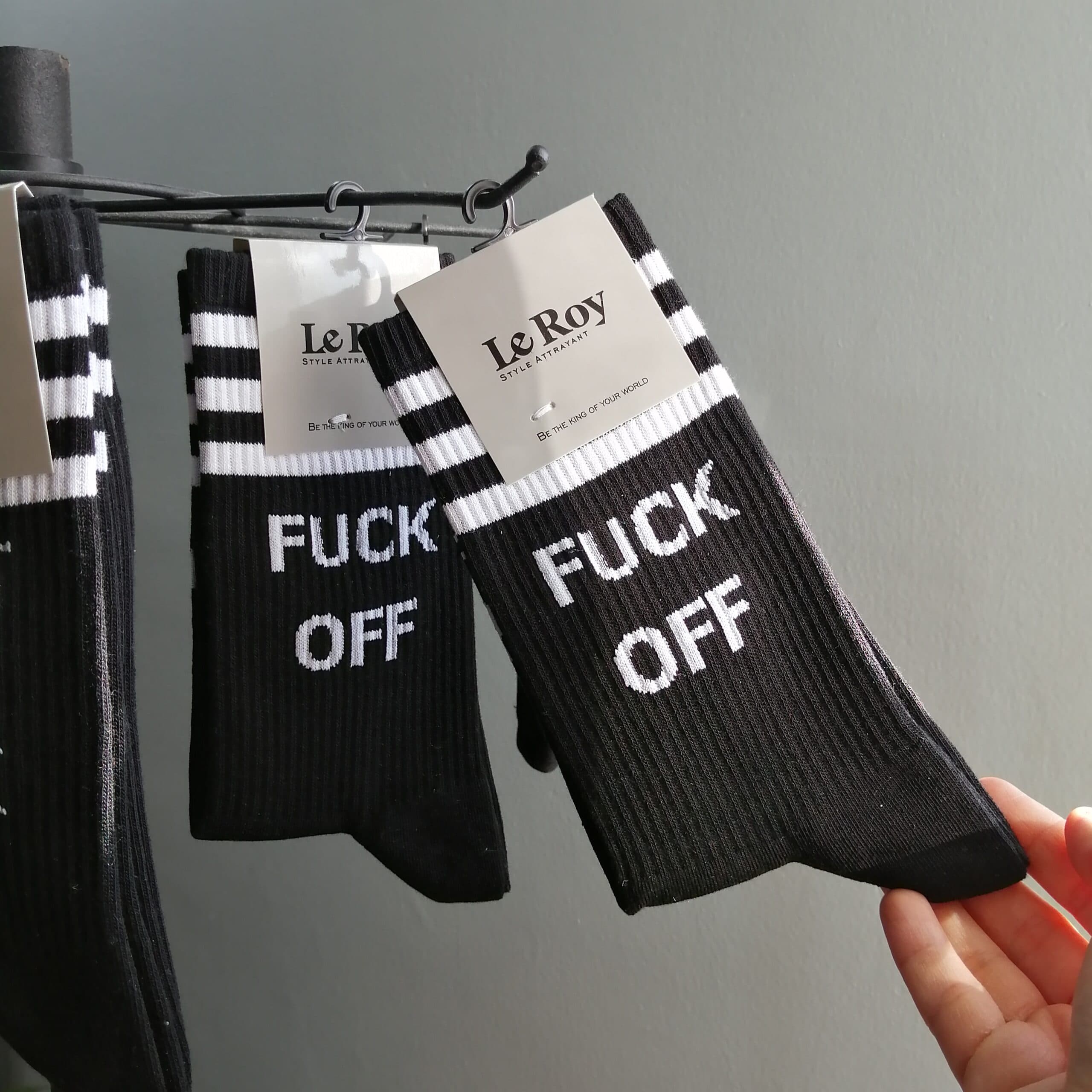 جوراب ساقدار تکست دار طرح “FUCK OFF”