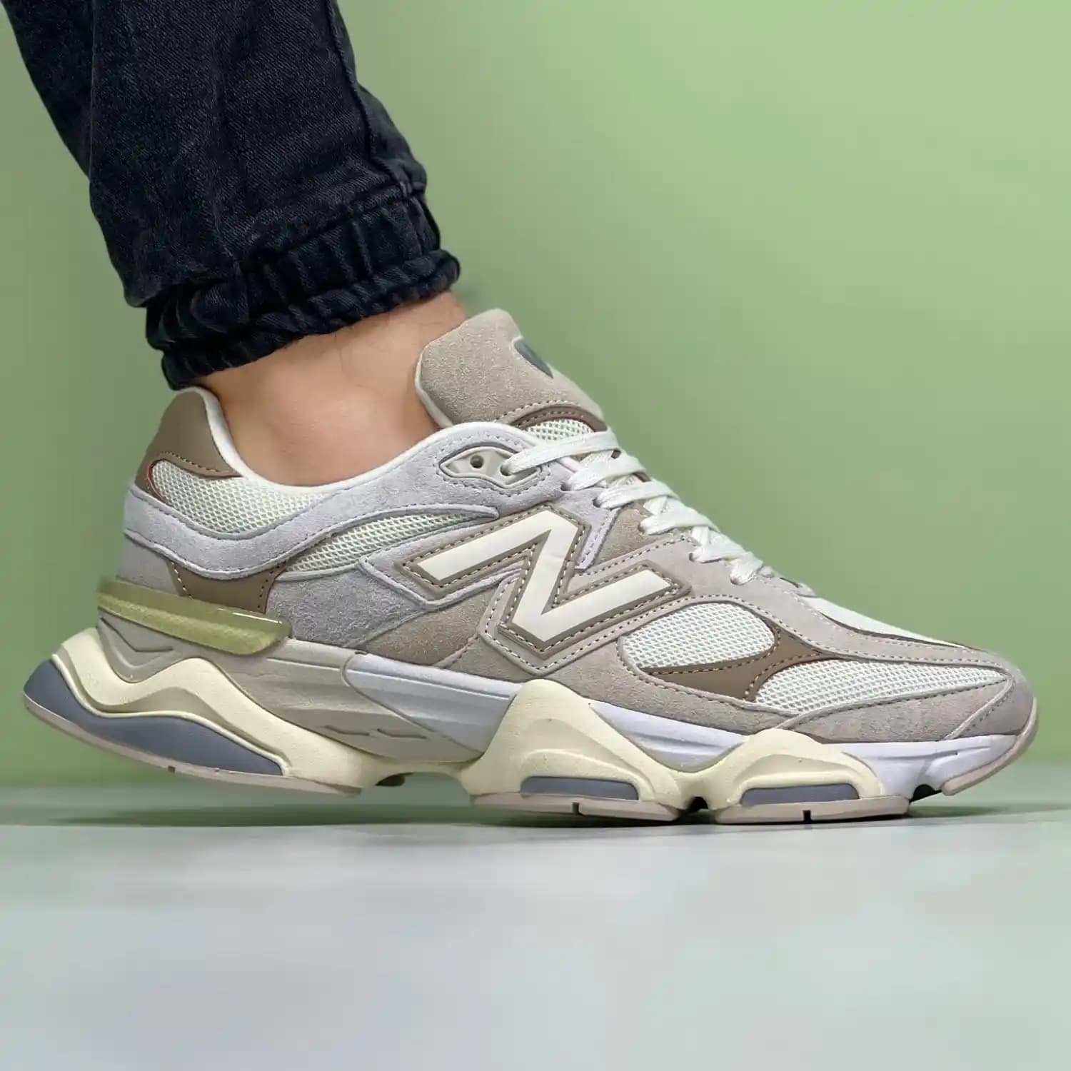 کتونی نیوبالانس ۹۰۶۰ new balance درجه ۱ طبی مردانه کد 1407 — تصویر ۲