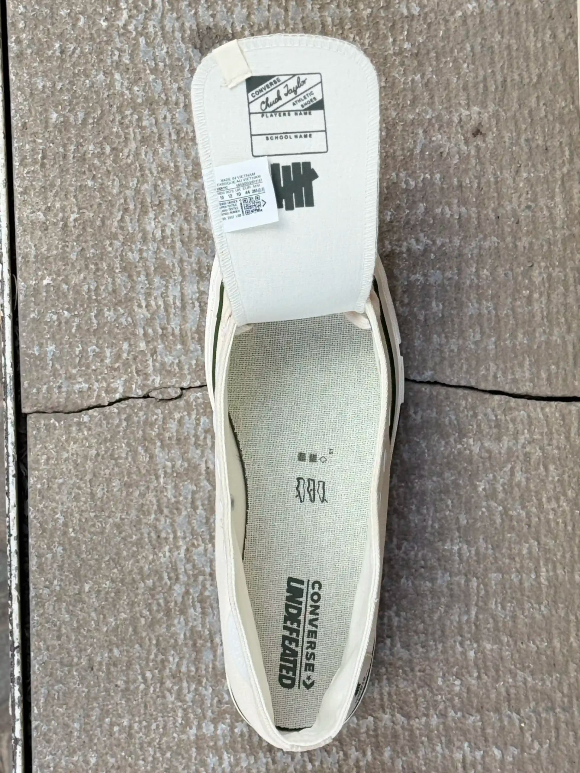 کانورس Converse Undefeated x Chuck 70 Mid Parchment Chive — تصویر ۹