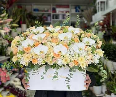 گل هدیه شیک برای مدیر 352 — تصویر ۳