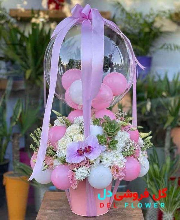 جعبه هدیه گل و بادکنک 249