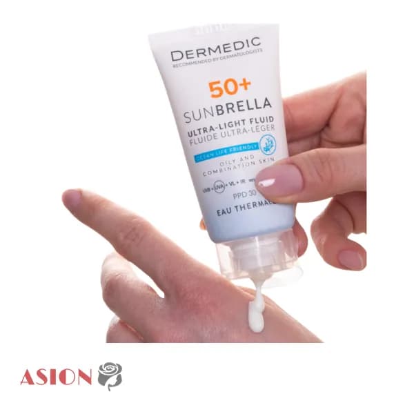 فلویید ضدآفتاب اولترا لایت پوست چرب درمدیک SPF 50+ — تصویر ۶