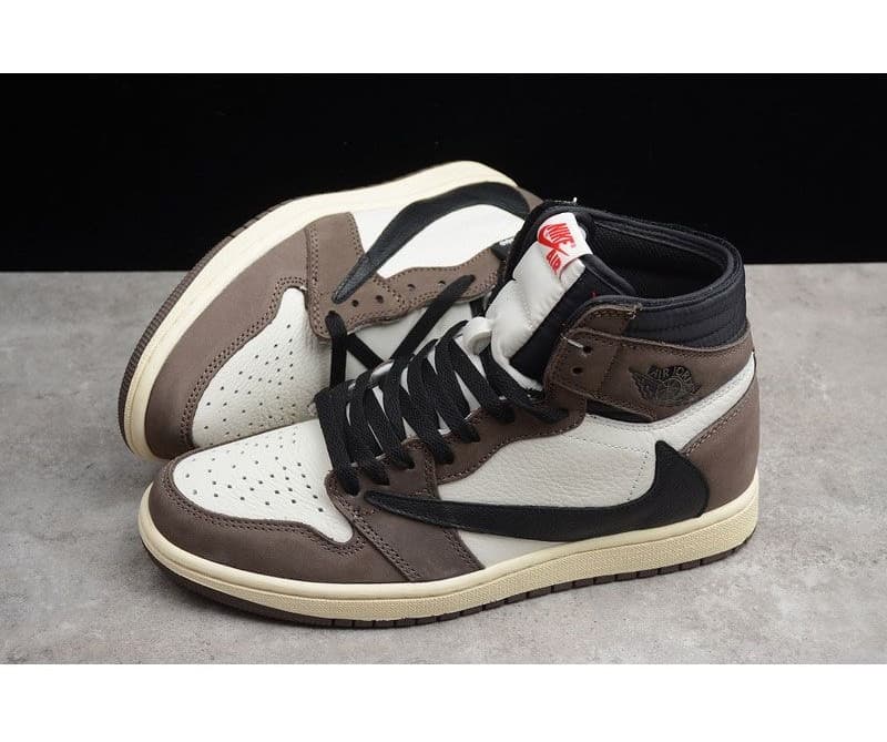 کفش راحتی مردانه مدل Air Jordan 1 کد 372890 — تصویر ۷