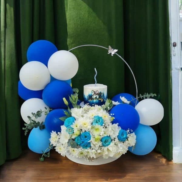 سفارش دسته گل برای شیرینی فروشی تیفانی