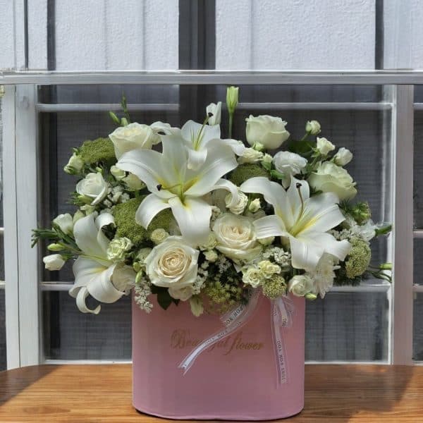 سفارش دسته گل برای شیرینی فروشی