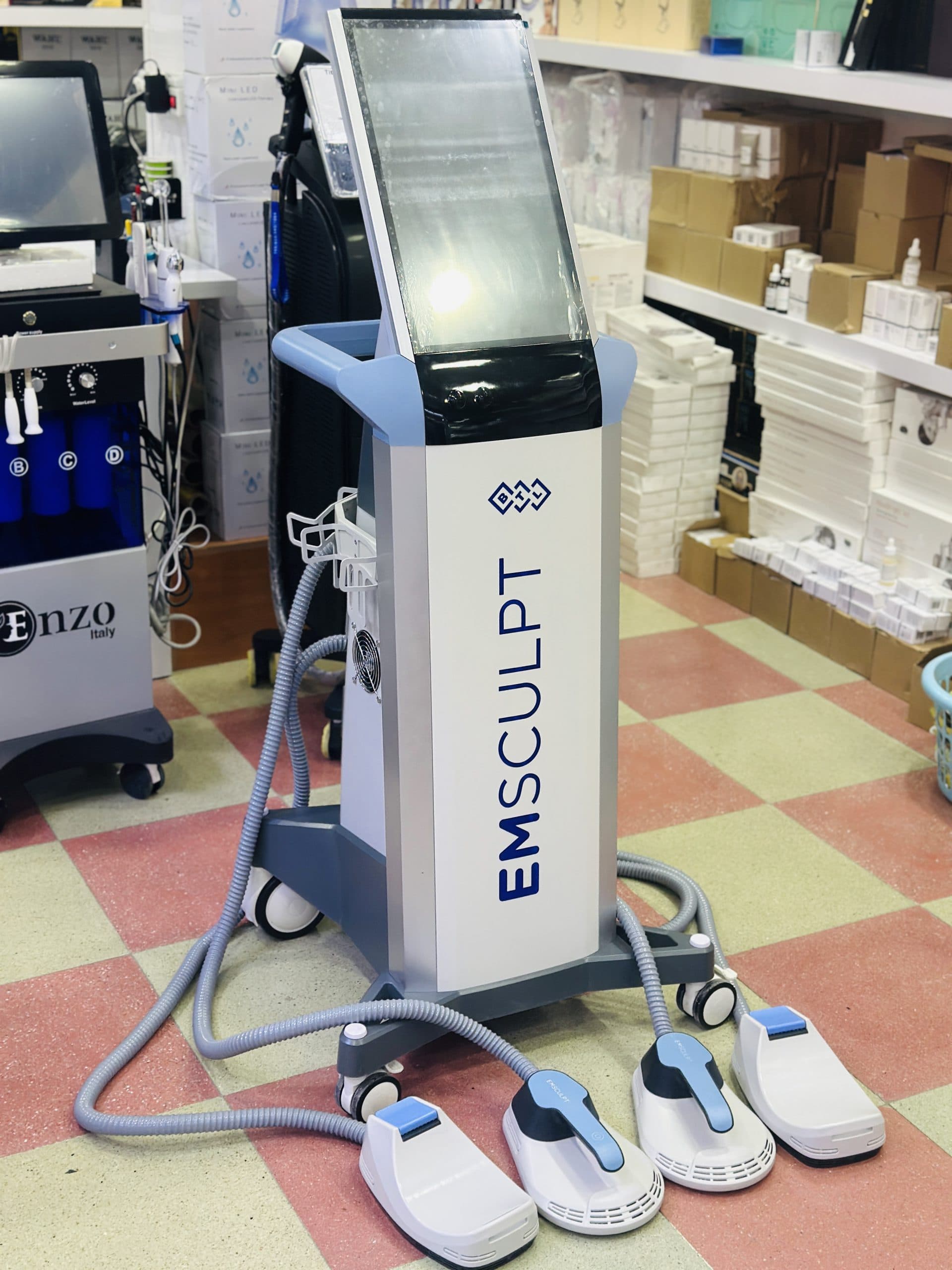 دستگاه ام اسکالپت عضله ساز Emsculpt BTL 4in1 — تصویر ۱۲