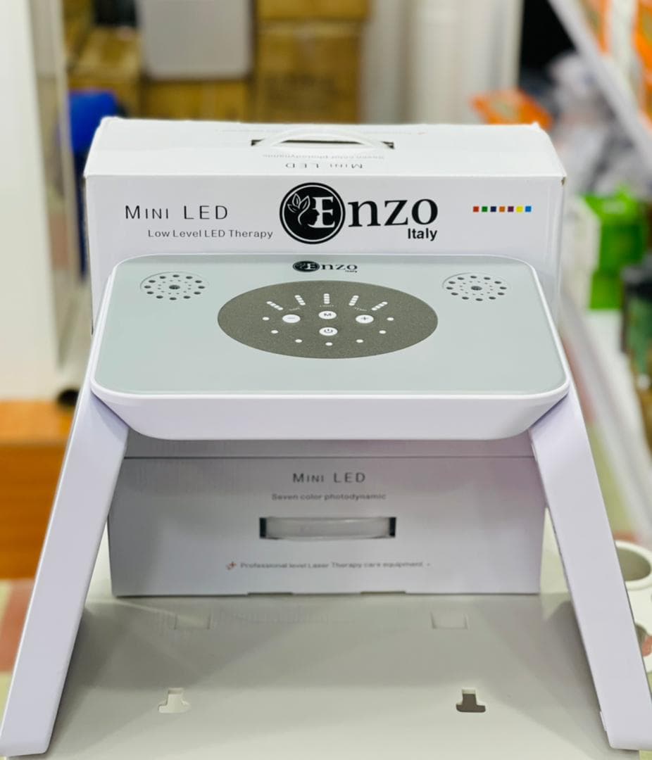 ماسک ال ای دی تونلی انزو Enzo LED facial mask 2021 — تصویر ۲