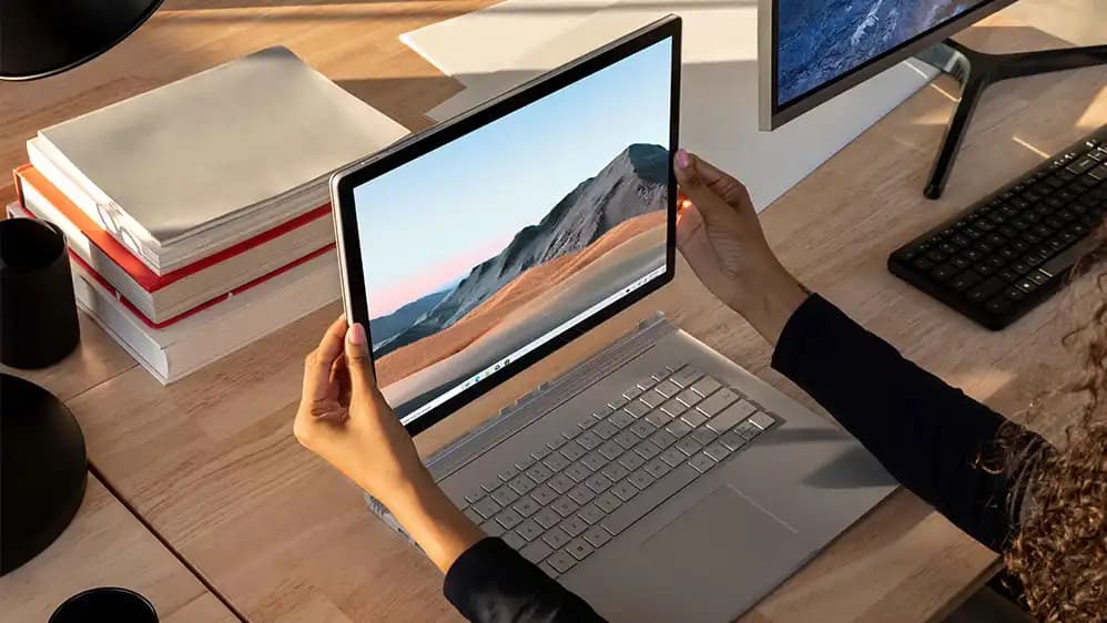 سرفیس بوک 2 15 اینچ لمسی Microsoft Surface Book 2 Intel Core i7 8650u RAM 16GB SSD M.2 NVMe 1TB NVIDIA GeForce GTX 1060 6GB رنگ پ?