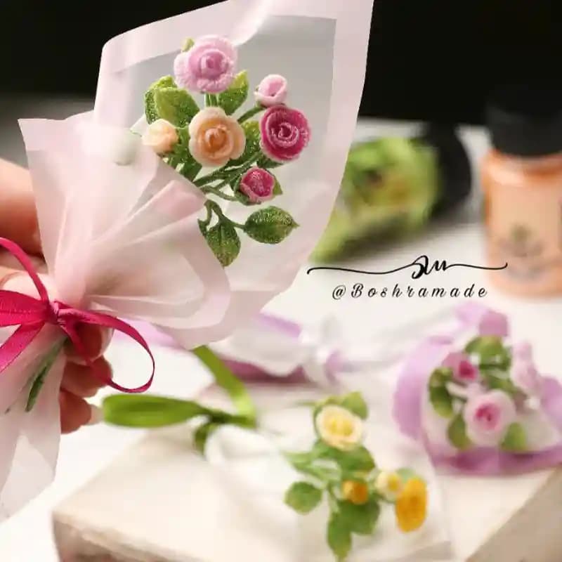 مینی دسته گل رز مینیاتوری شش گل | کد8882 — تصویر ۳