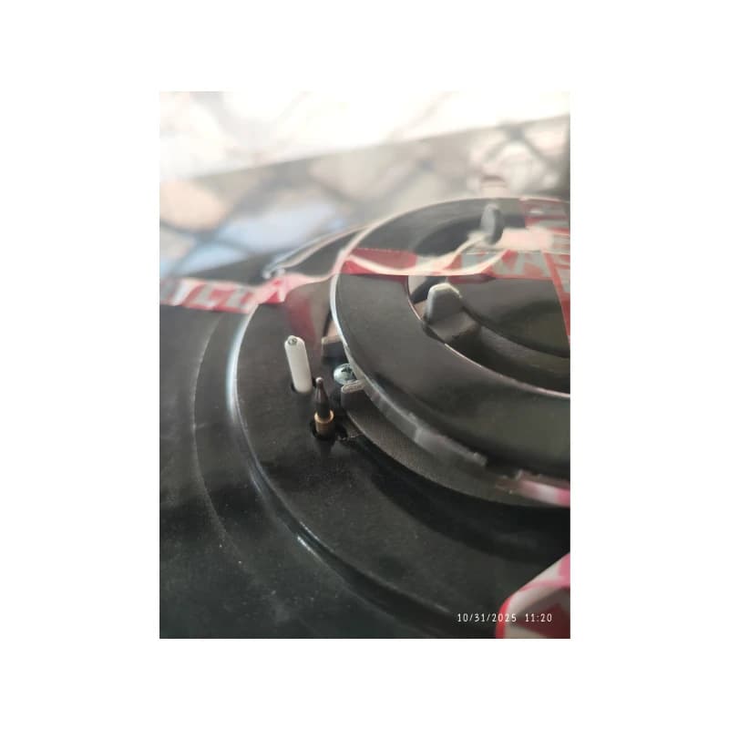 اجاق‌گاز صفحه‌ای شیشه ای ۵ شعله ترموکوپل‌دار مانینو – فندک سرخود و چدن گل — تصویر ۹