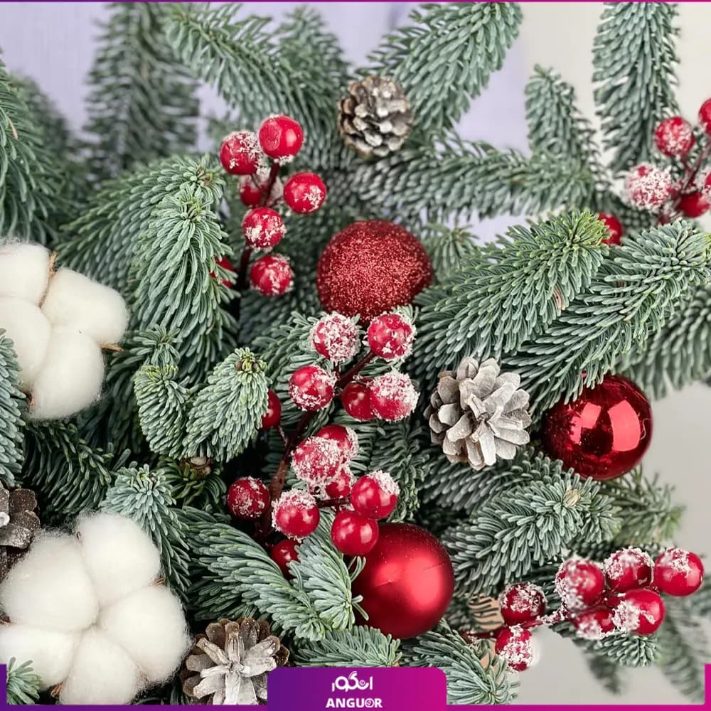 باکس گل کریسمس به همراه گل پنبه (سال نو میلادی) — تصویر ۴