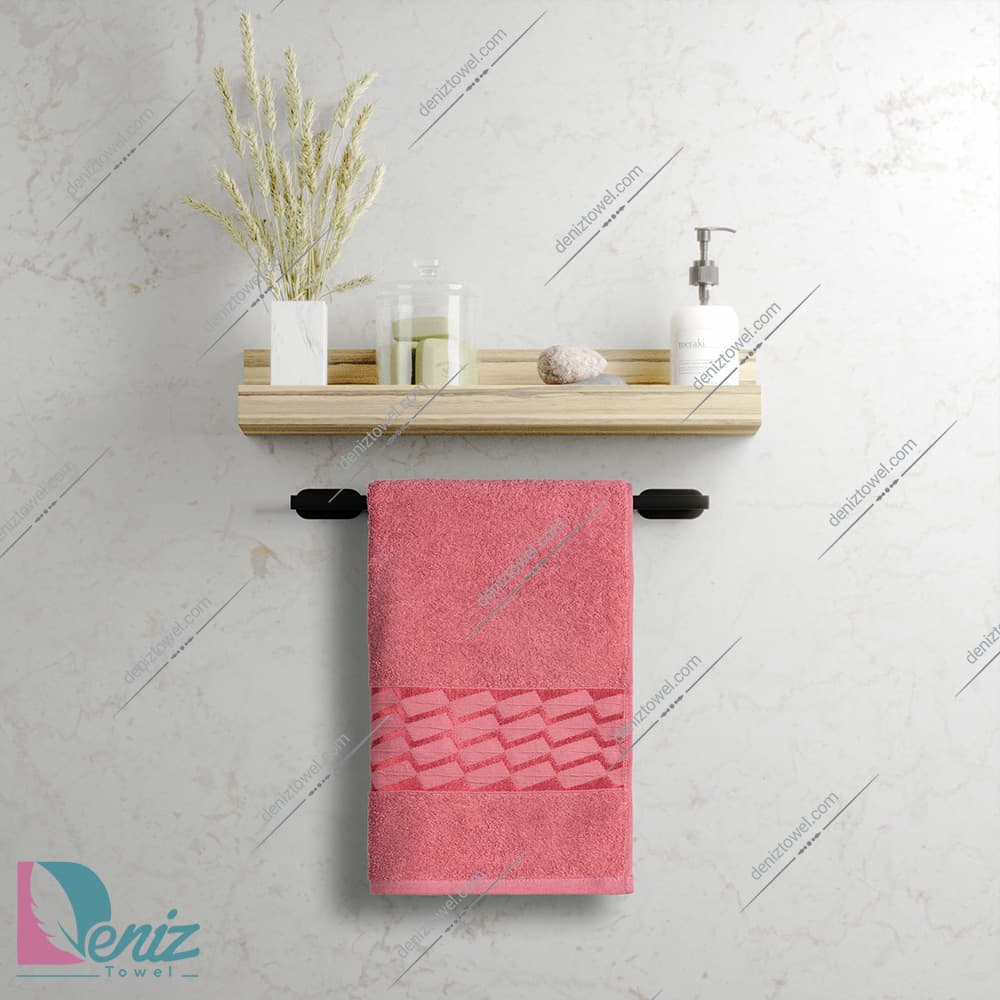 حوله دستی بزرگ طرح آرام رنگ کالباسی تیره