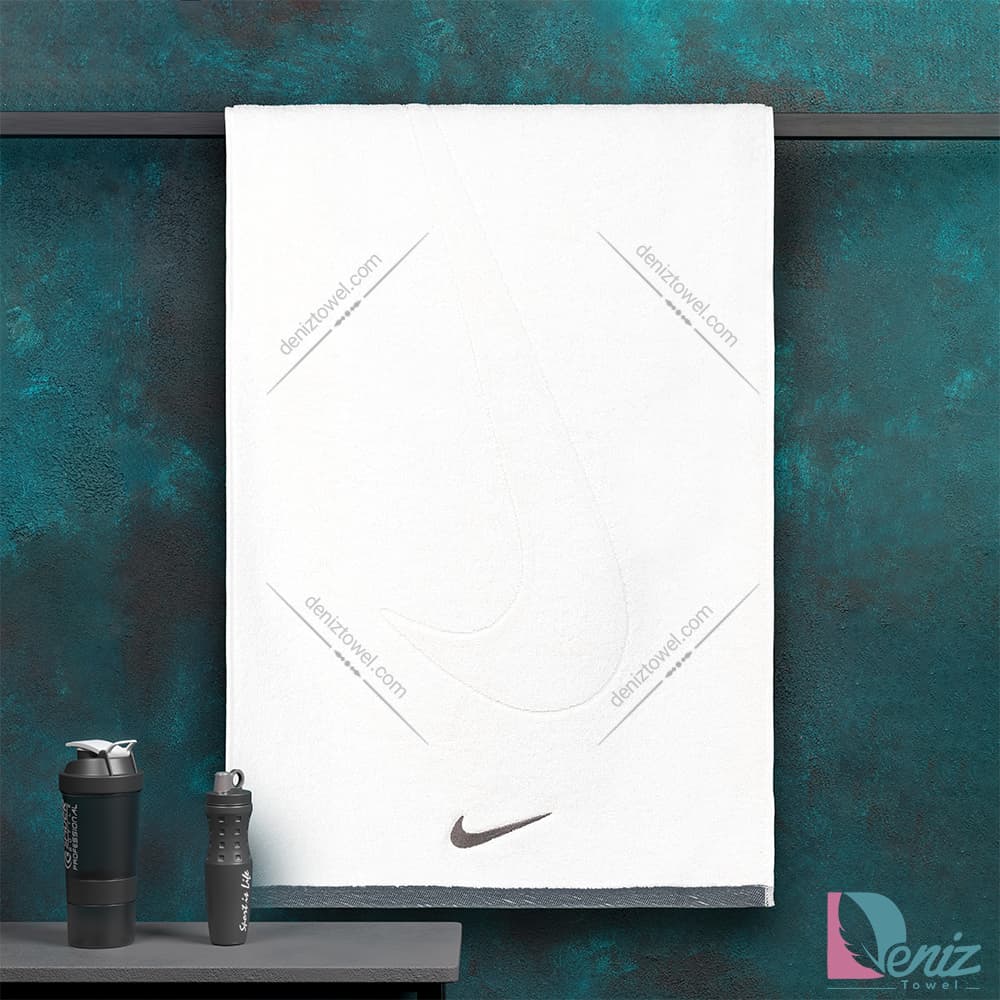حوله ورزشی NIKE سفید