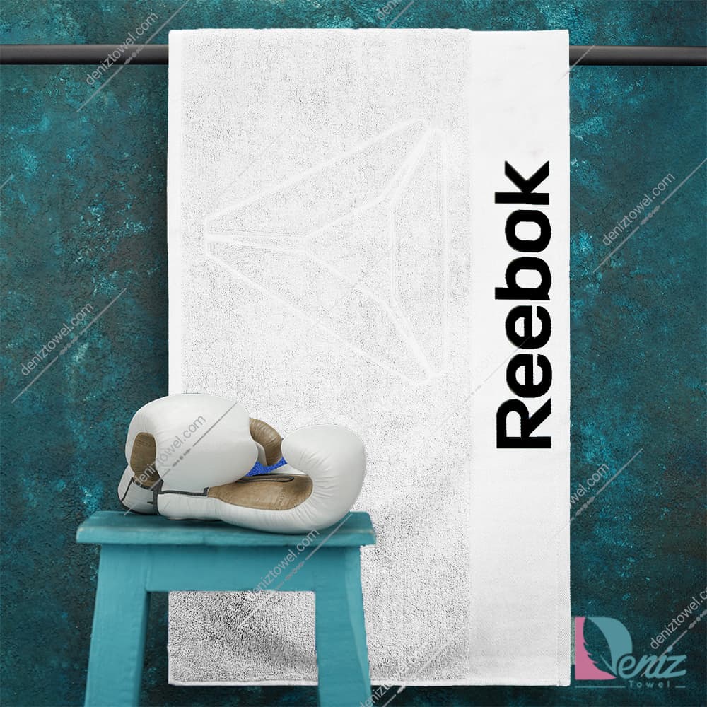 حوله ورزشی Reebok سفید بزرگ