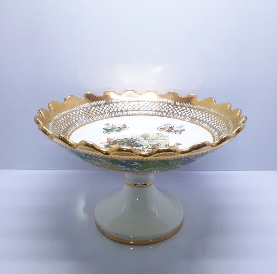 میوه خوری پایه دار اروپایی
