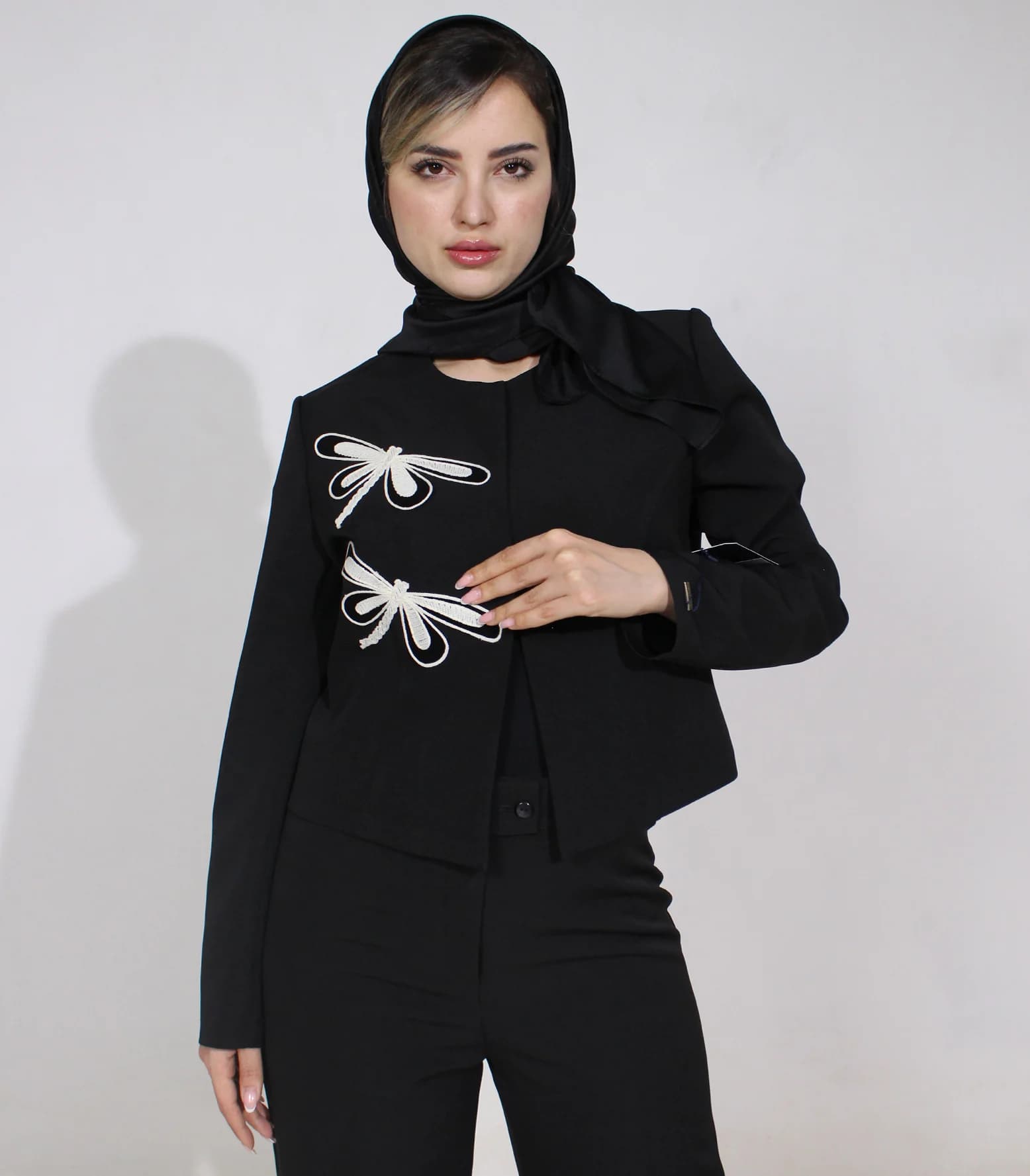 کت شلوار زنانه مدل کاترین — تصویر ۳
