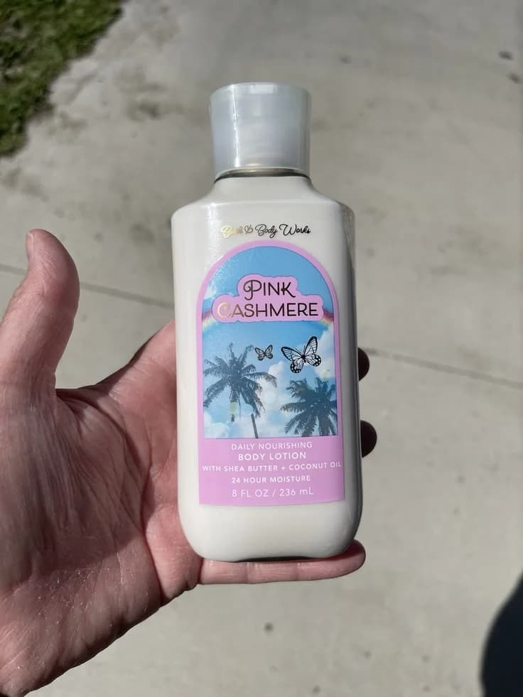 لوسیون بدن بث اند بادی ورکس مدل Pink Cashmere حجم ۲۳۶ میلی‌لیتر — تصویر ۸