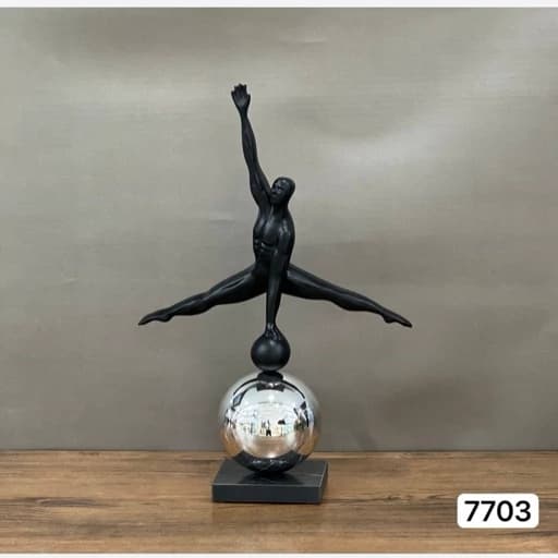 مجسمه دکوری جردن مشکی نقره ای کد7703