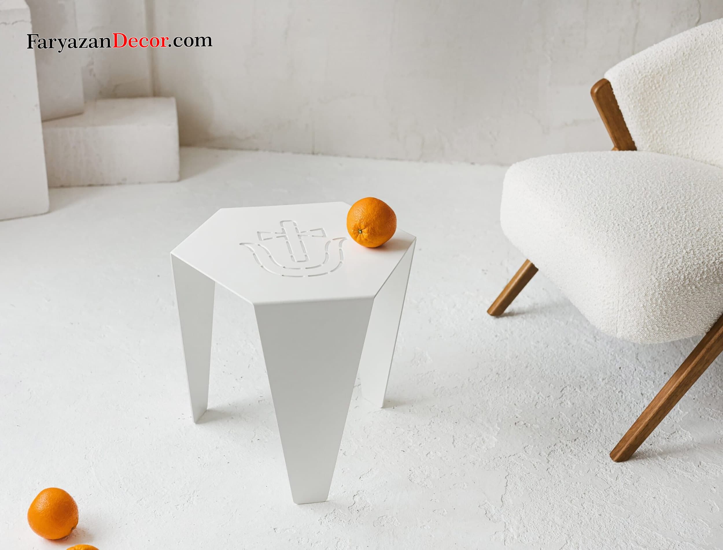 میز جلومبلی مینیمال فریازان دکور مدل Minimal Metal W1