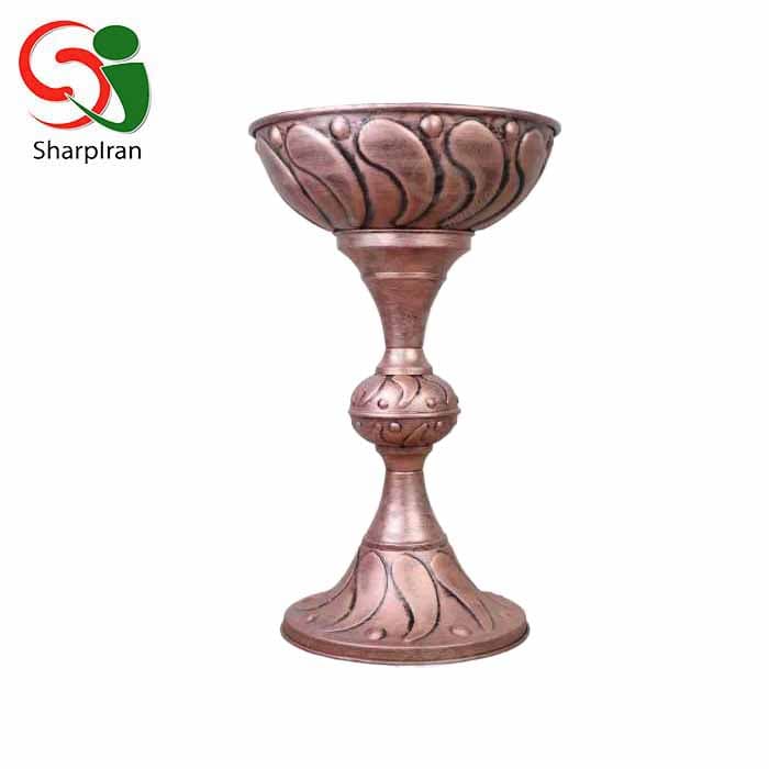 جام پایه دار پتینه مدل اشکی رنگ مسی