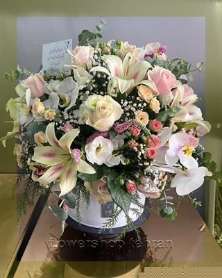 گلدان شیشه ای برای ارکیده برای خوشحال کردن عزیزانت در هر مناسبتی