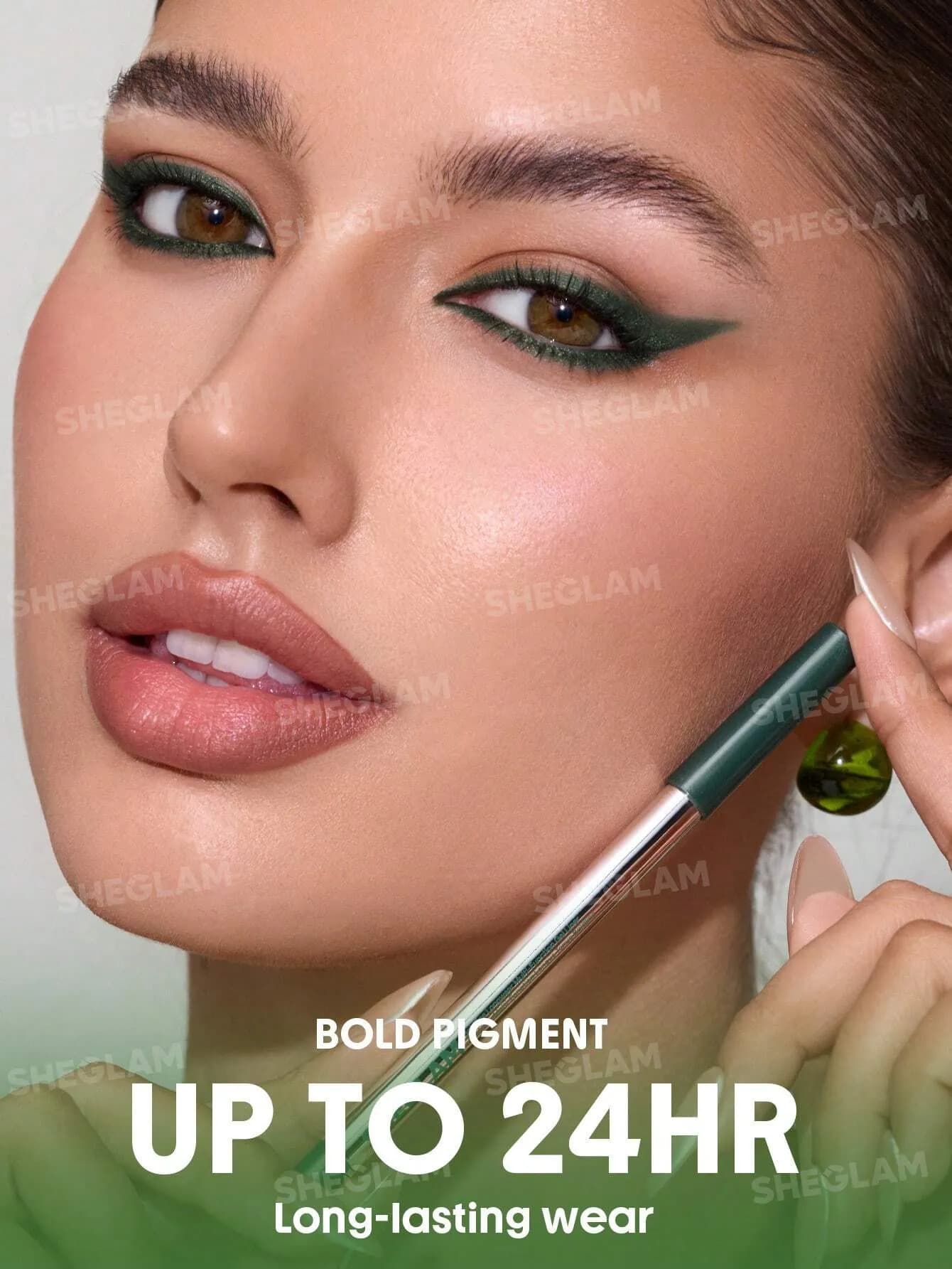 خط چشم ژلی شیگلم مدل Boldline Longwear رنگ سبز شاین Metallic Green — تصویر ۴