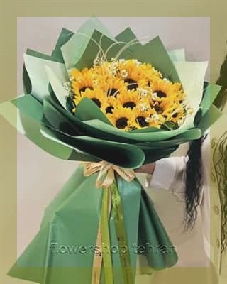 با گل صنوبر فضای سرد و خسته‌کننده را زنده کن — تصویر ۲