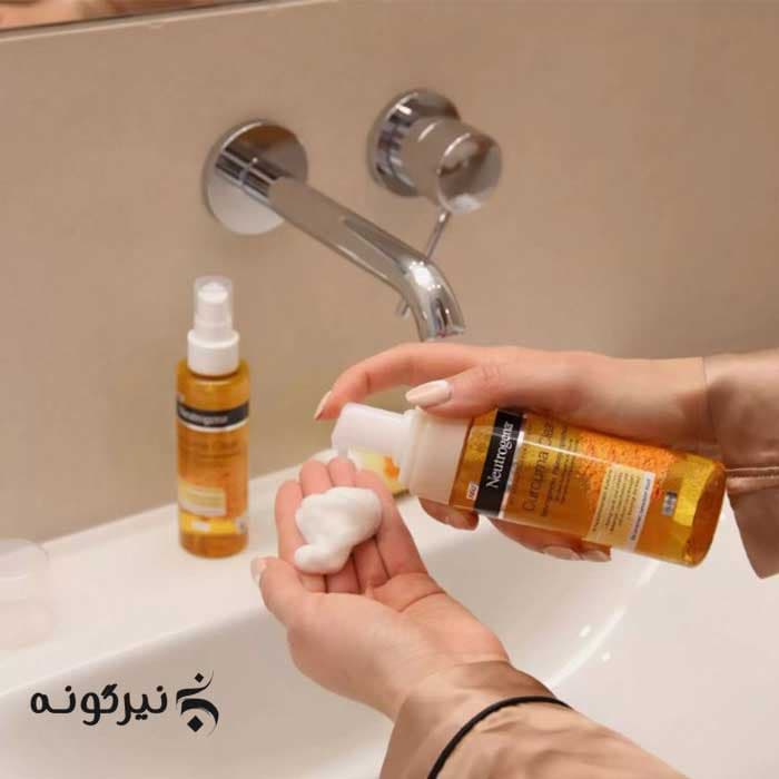 فوم شستشوی نوتروژینا زردچوبه — تصویر ۶