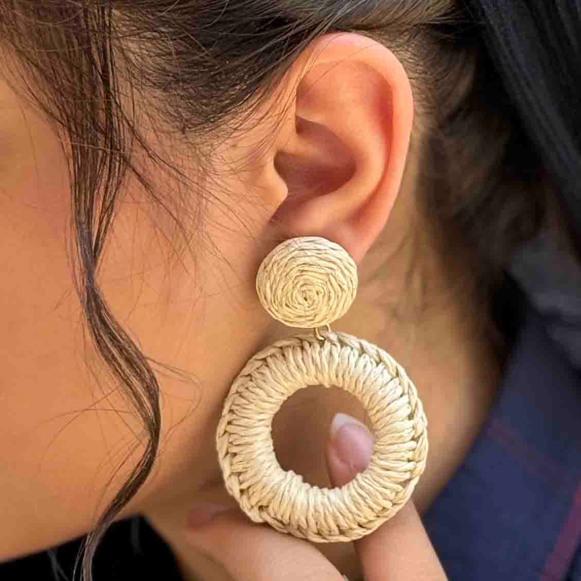 گوشواره ترند کنفی حصیری کد (8765) — تصویر ۲