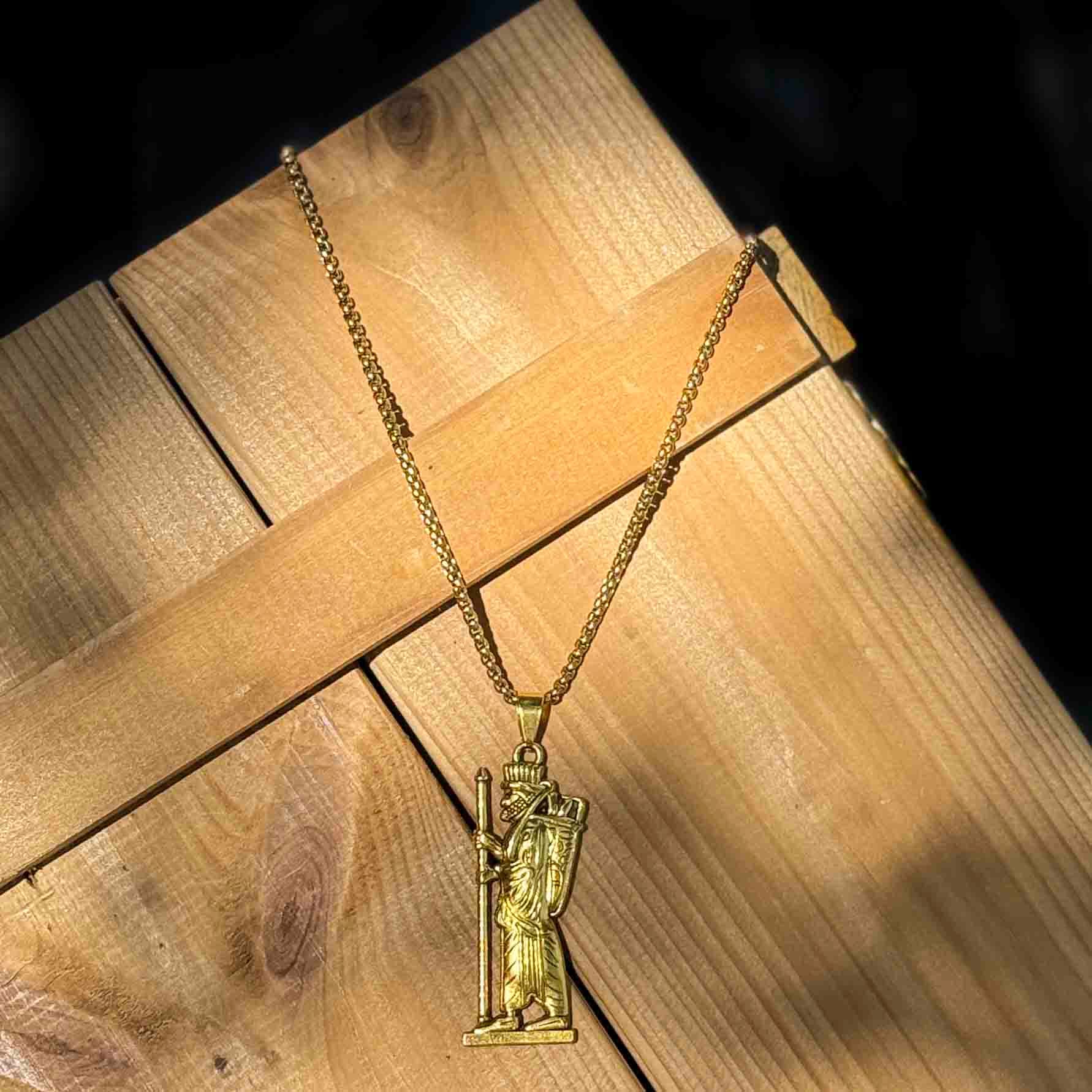 گردنبند استیل طرح کوروش کد (5257)