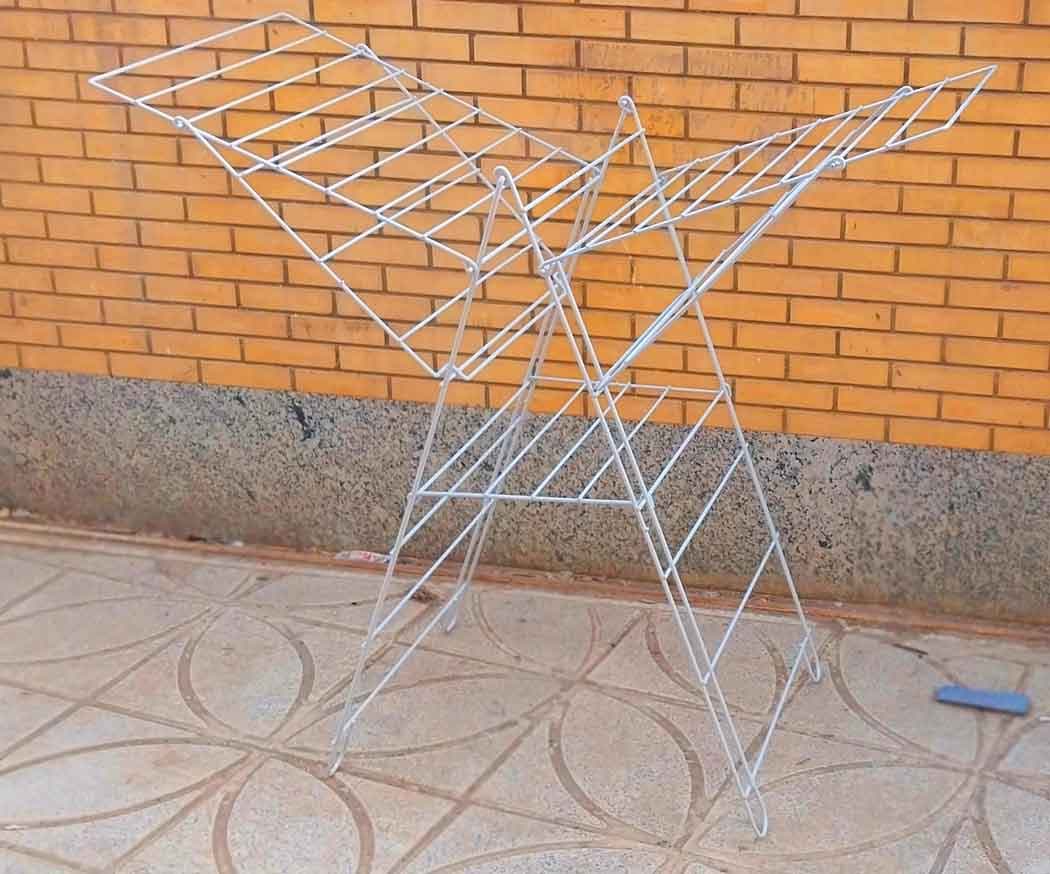 بند رخت فلزی طرح کلبه با روکش سفید (20 متر فضای پهن کردن لباس) — تصویر ۵