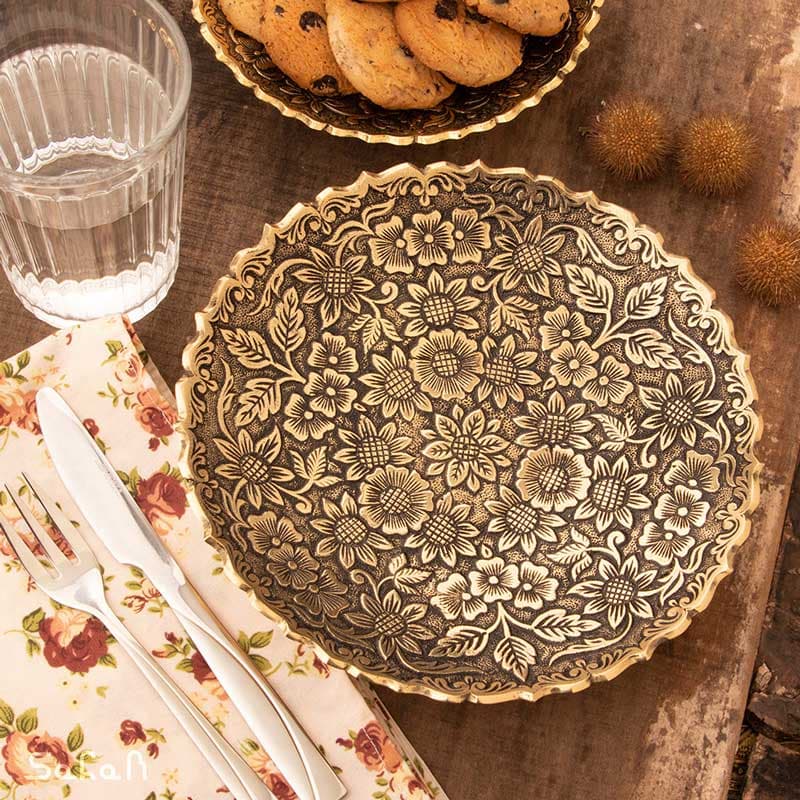 پیش دستی یا شیرینی خوری بهشت — تصویر ۲