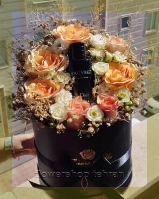 با خرید سبد گل مصنوعی اینترنتی فضای خانه یا محل کار را زنده کن